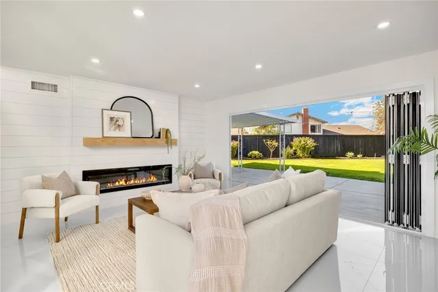 $1,589,900 | 4041 Bycroft Circle, Yorba Linda, CA 92886