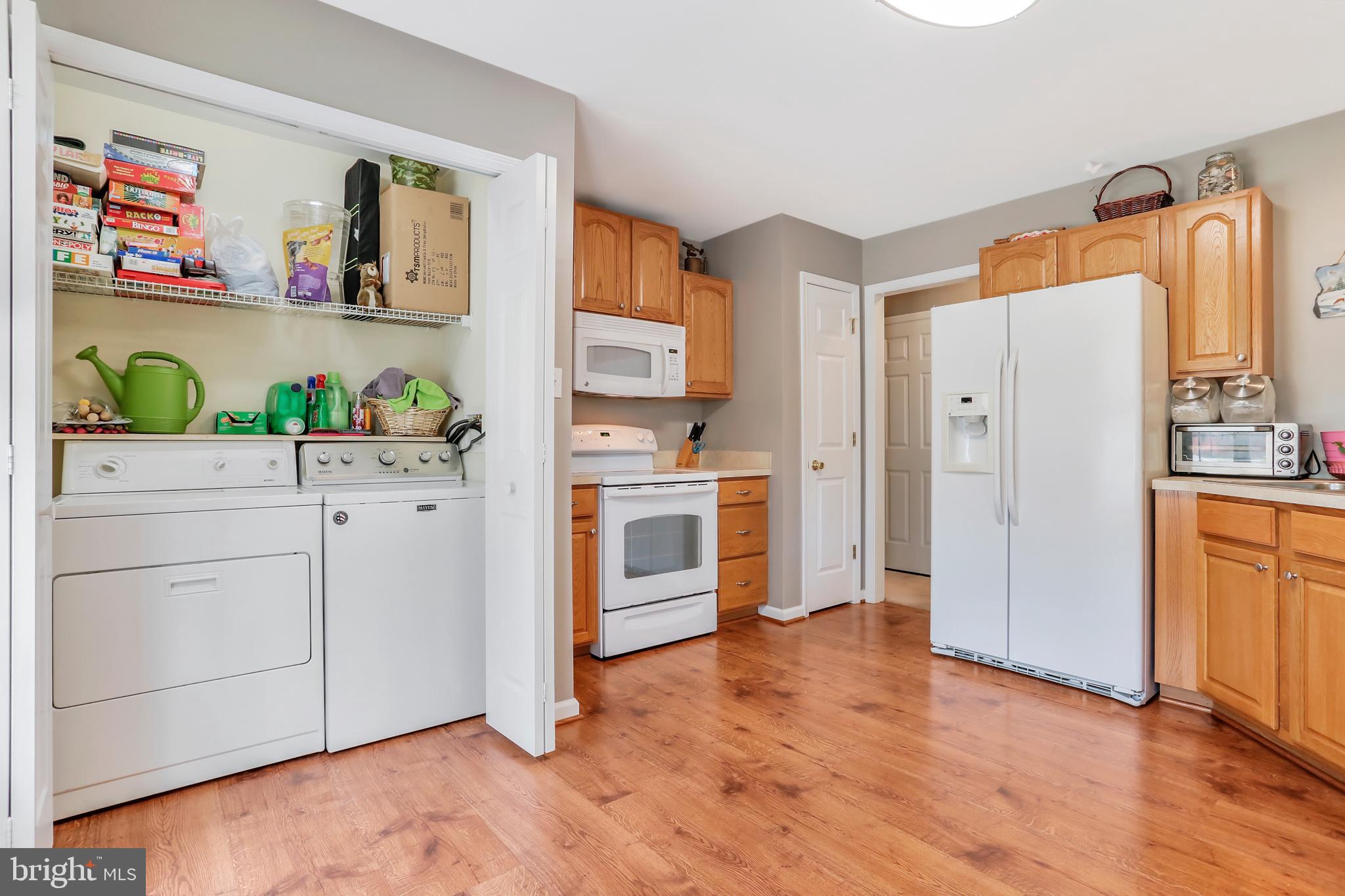 742 Interval Road Hagerstown, MD 21740 - Photo 23 of 35 Laundry convenient on main level.