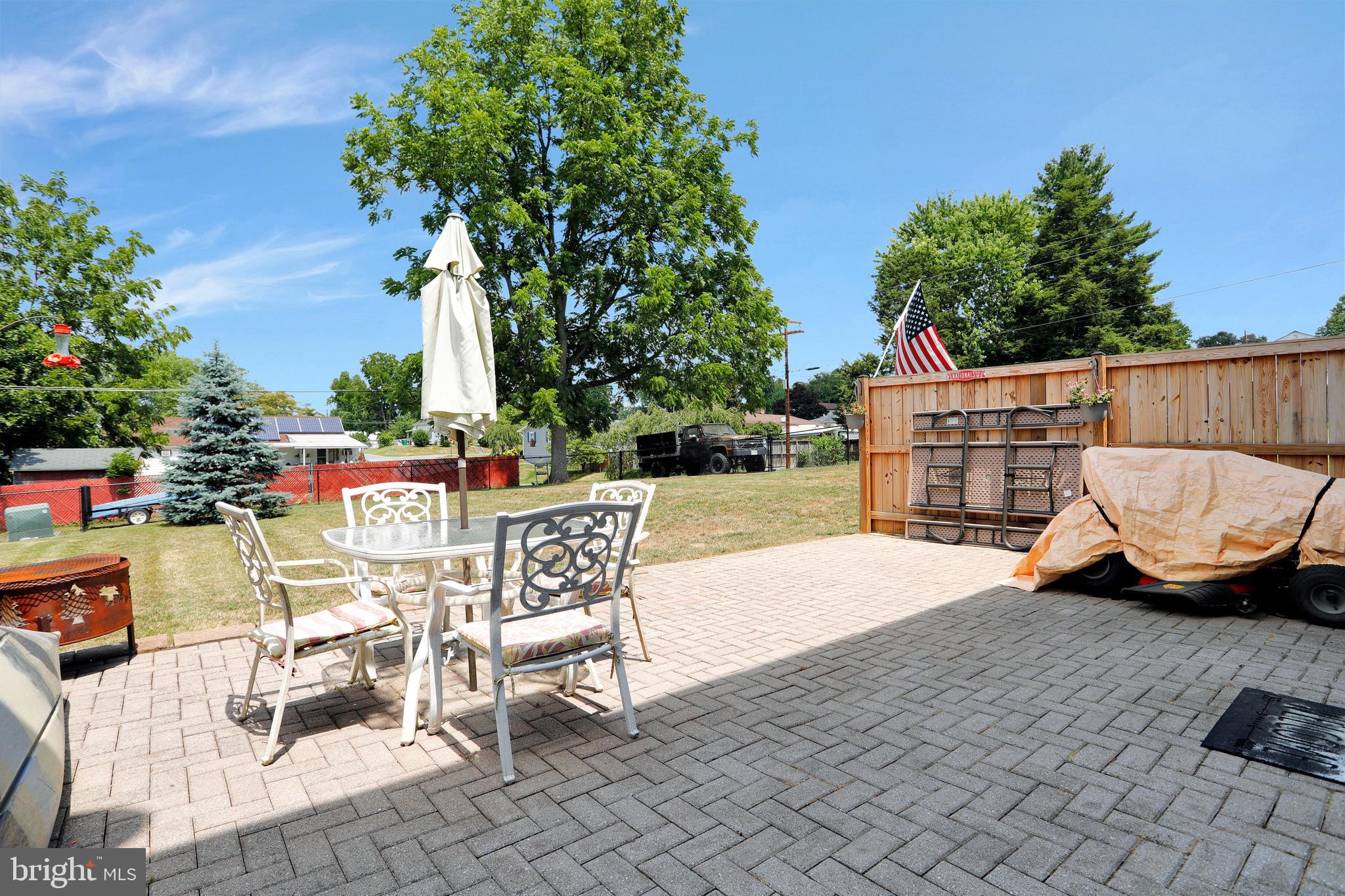 742 Interval Road Hagerstown, MD 21740 - Photo 8 of 35 Very private back patio.