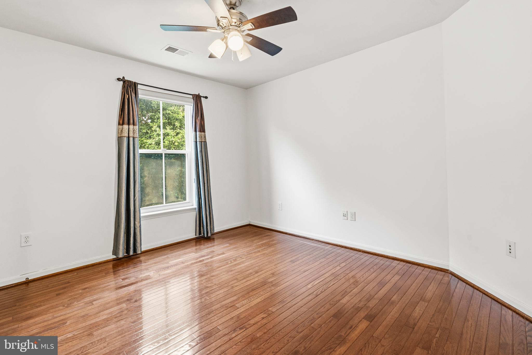 22409 Brook Point Way Clarksburg, MD 20871 - Photo 43 of 76