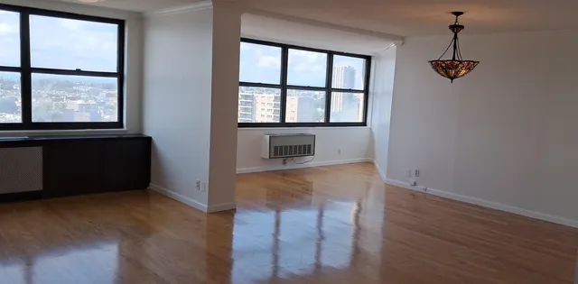 $389,000 | 7000 Boulevard East, Unit 35G, Guttenberg, NJ 07093