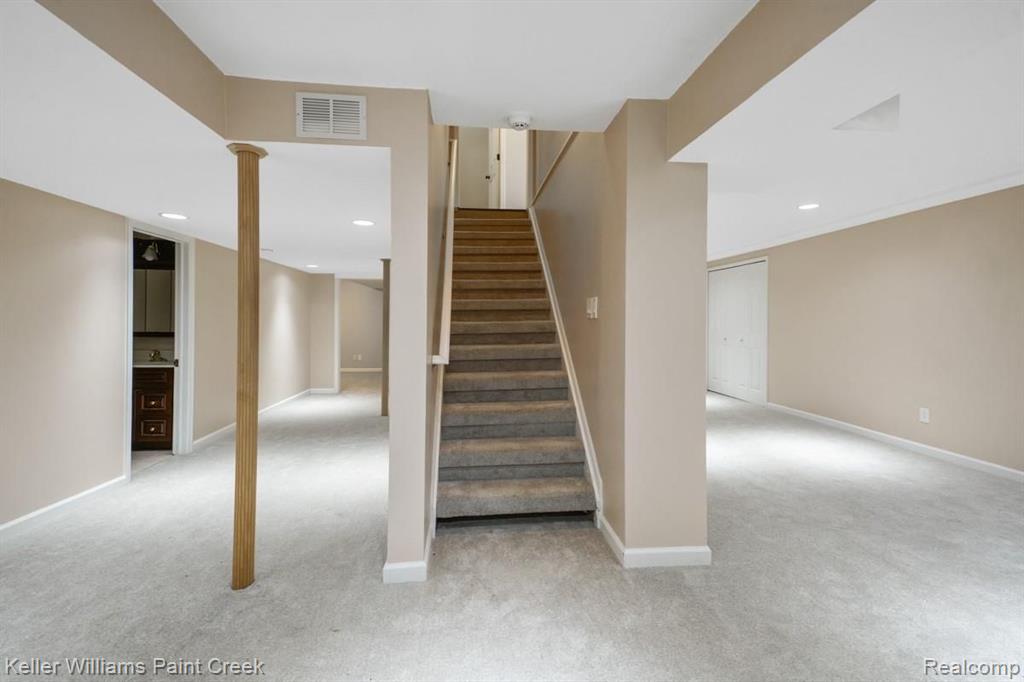 2641 Long Meadow Lane Rochester Hills, MI 48307 - Photo 31 of 38