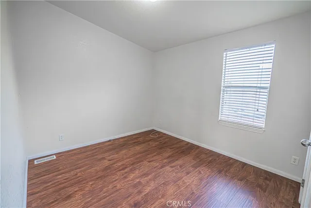 $195,000 | 1501 East Avenue I, Unit 147, Lancaster, CA 93535