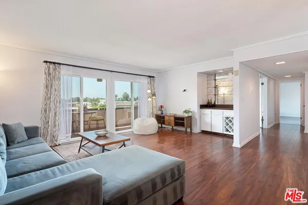 $599,000 | 5651 Windsor Way, Unit 308, Culver City, CA 90230