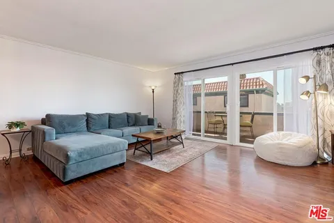 $599,000 | 5651 Windsor Way, Unit 308, Culver City, CA 90230