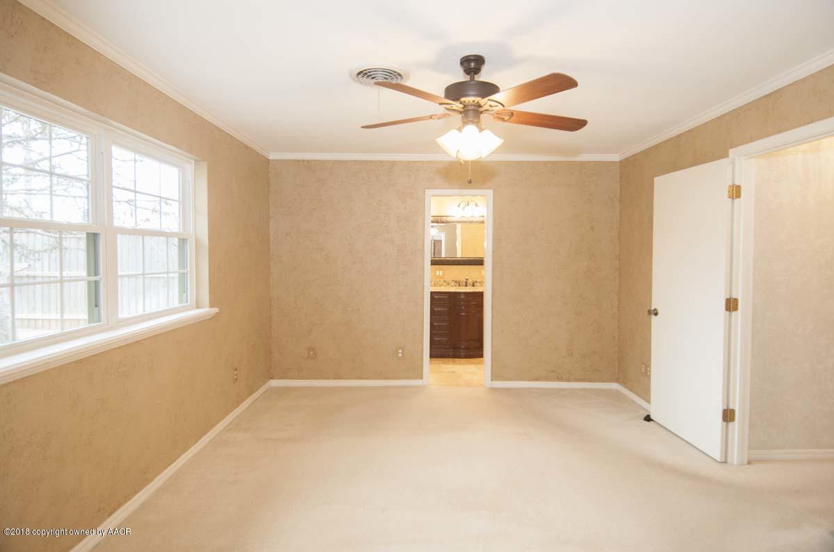 8217 Lamount Drive Amarillo, TX 79110 - Photo 20 of 51 MASTER VIEW 3