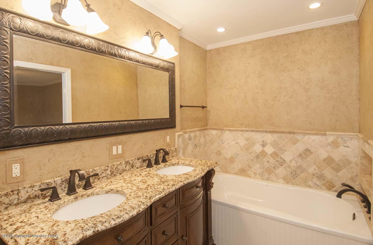 8217 Lamount Drive Amarillo, TX 79110 - Photo 23 of 51 MASTER BATH VIEW 2