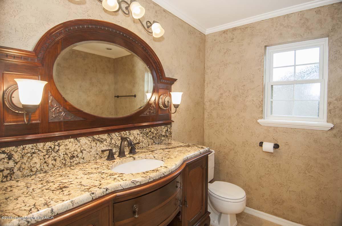 8217 Lamount Drive Amarillo, TX 79110 - Photo 30 of 51 BATHROOM 2 VIEW 1