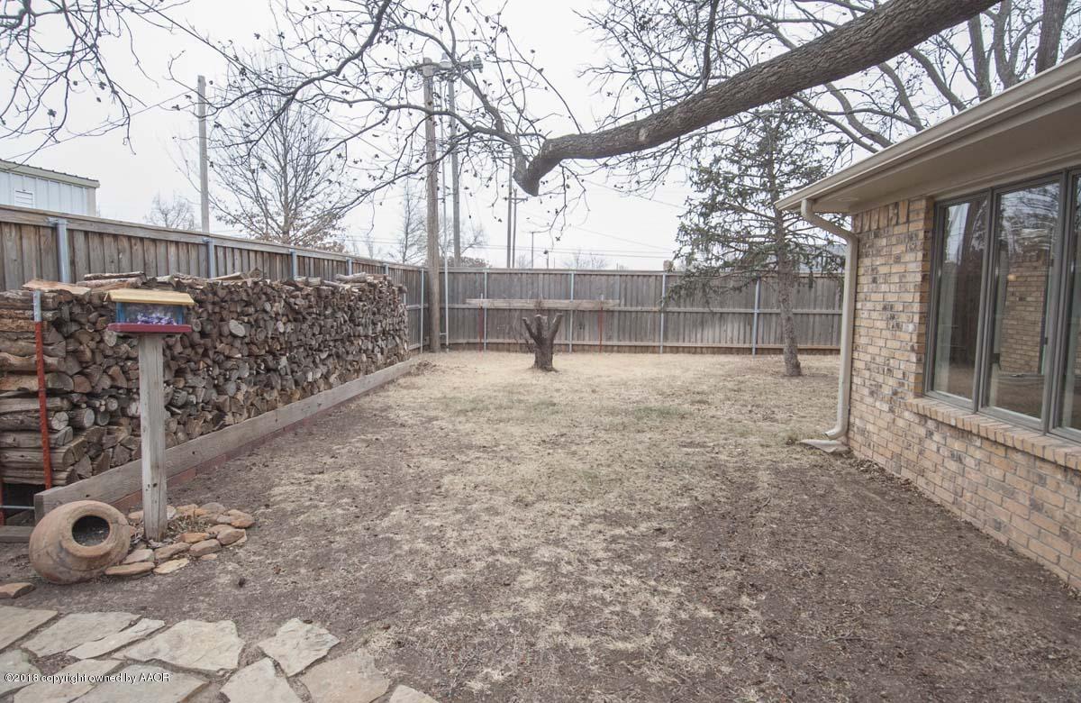 8217 Lamount Drive Amarillo, TX 79110 - Photo 43 of 51 YARD VIEW 2