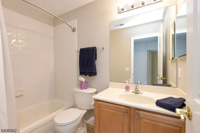 $3,590 | 14 Scarlet Oak Drive, Princeton, NJ 08540