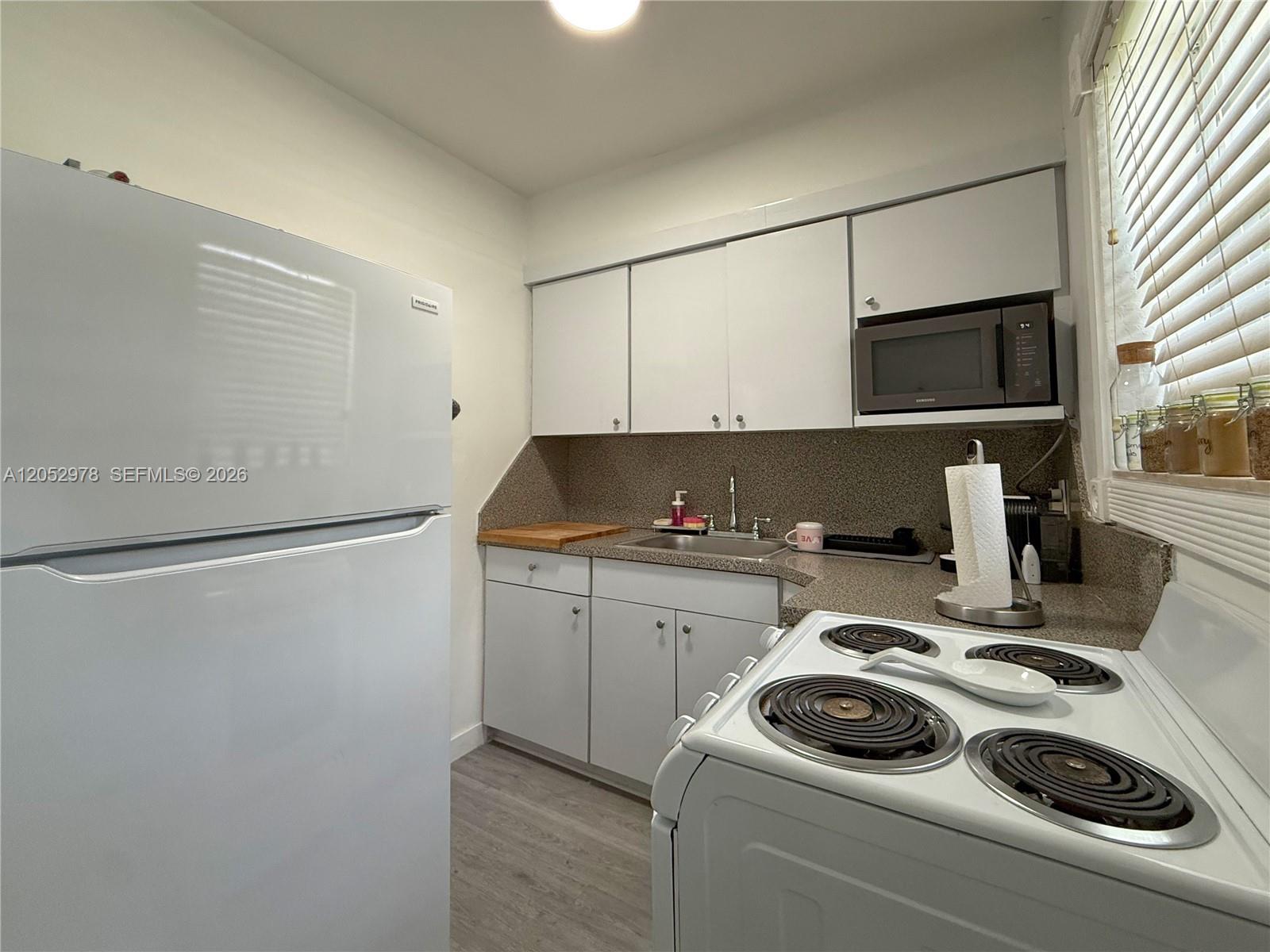3121 Southwest 25th Terrace, Unit RIGHT Miami, FL 33133 - Photo 14 of 24
