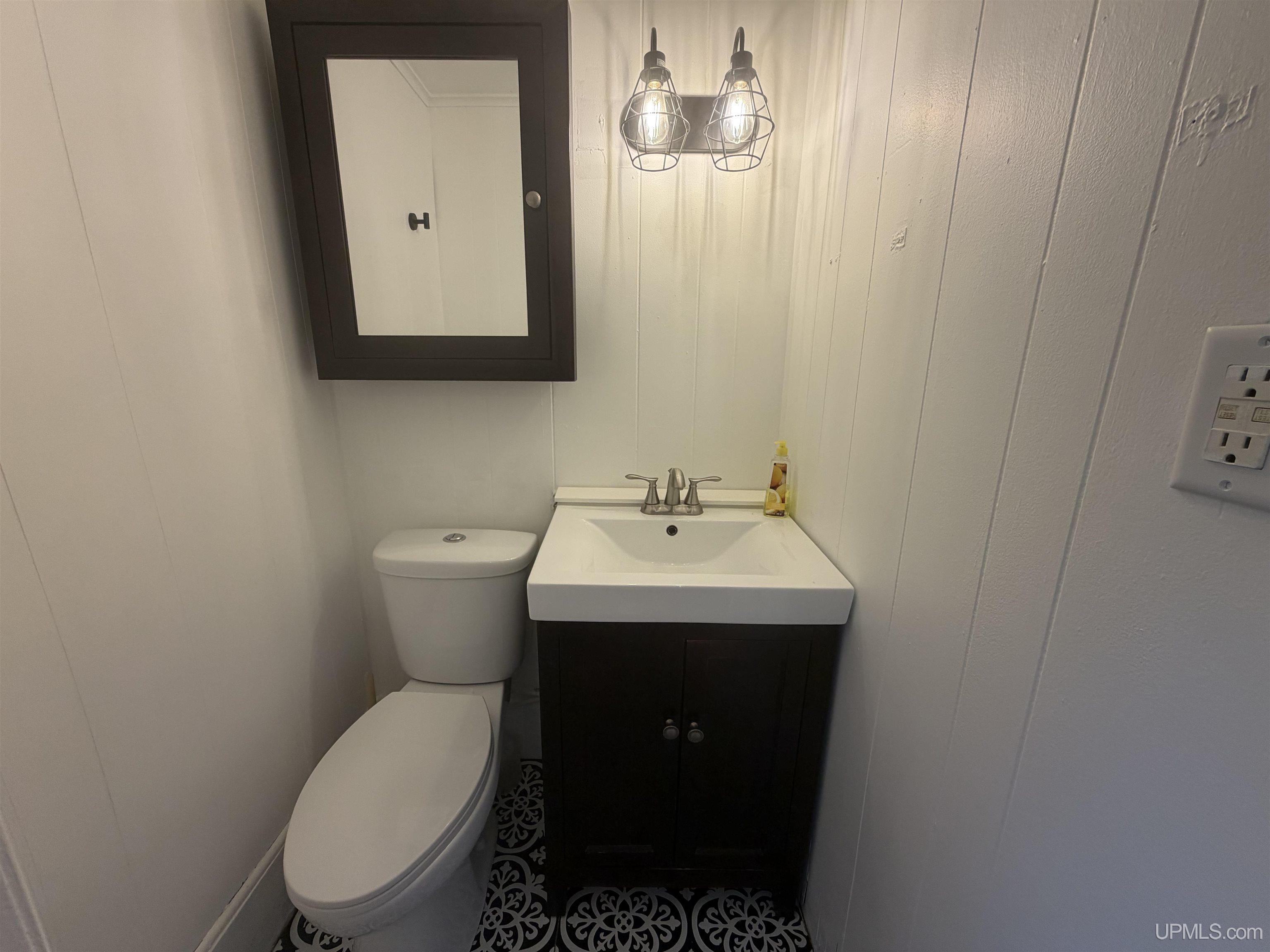 475 River Street Ishpeming, MI 49849 - Photo 17 of 34