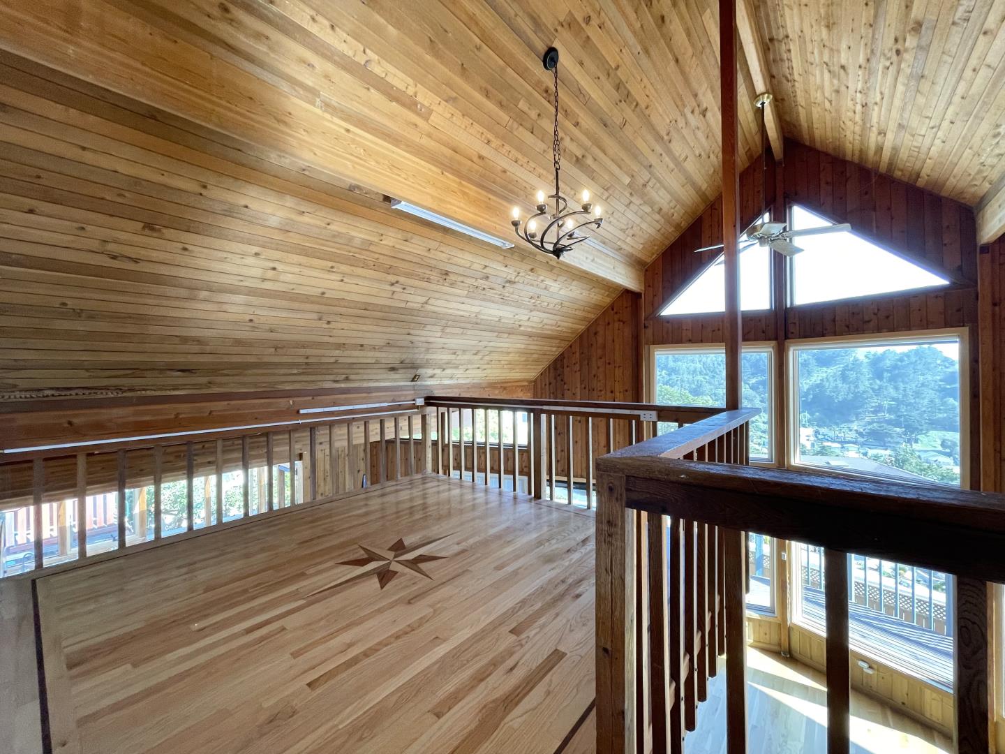 490 Talbot Avenue Pacifica, CA 94044 - Photo 19 of 33 a view of a balcony