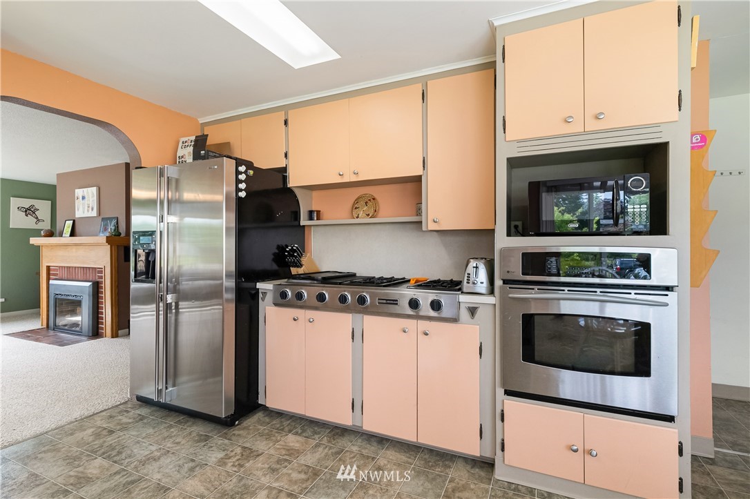 2841 McLeod Road Bellingham, WA 98225 - Photo 7 of 39 Gallery Image 7