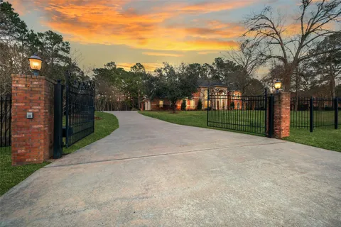 $2,300,000 | 28053 Crossway Oaks, Magnolia, TX 77355