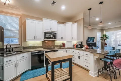 $2,300,000 | 28053 Crossway Oaks, Magnolia, TX 77355