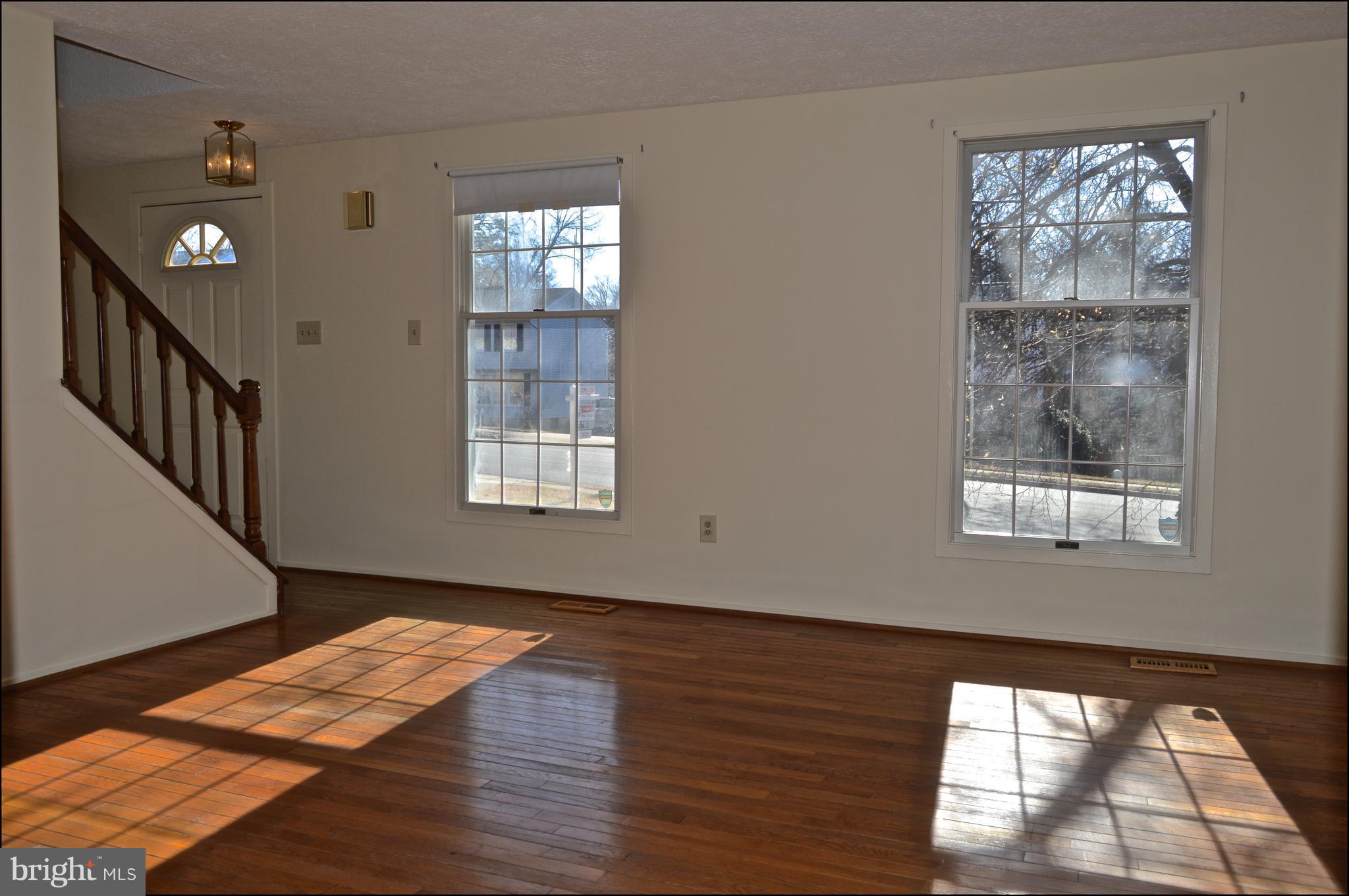 5751 Heming Avenue Springfield, VA 22151 - Photo 3 of 22 Hardwoods throughout!