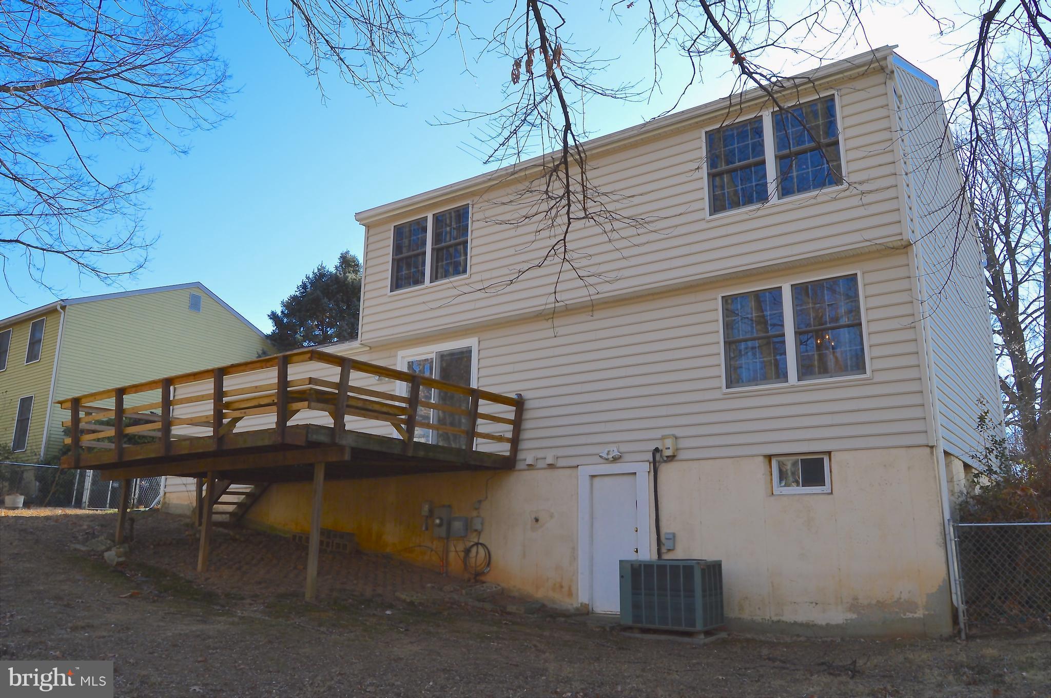 5751 Heming Avenue Springfield, VA 22151 - Photo 21 of 22 ^Privately Access the Lower Level^
