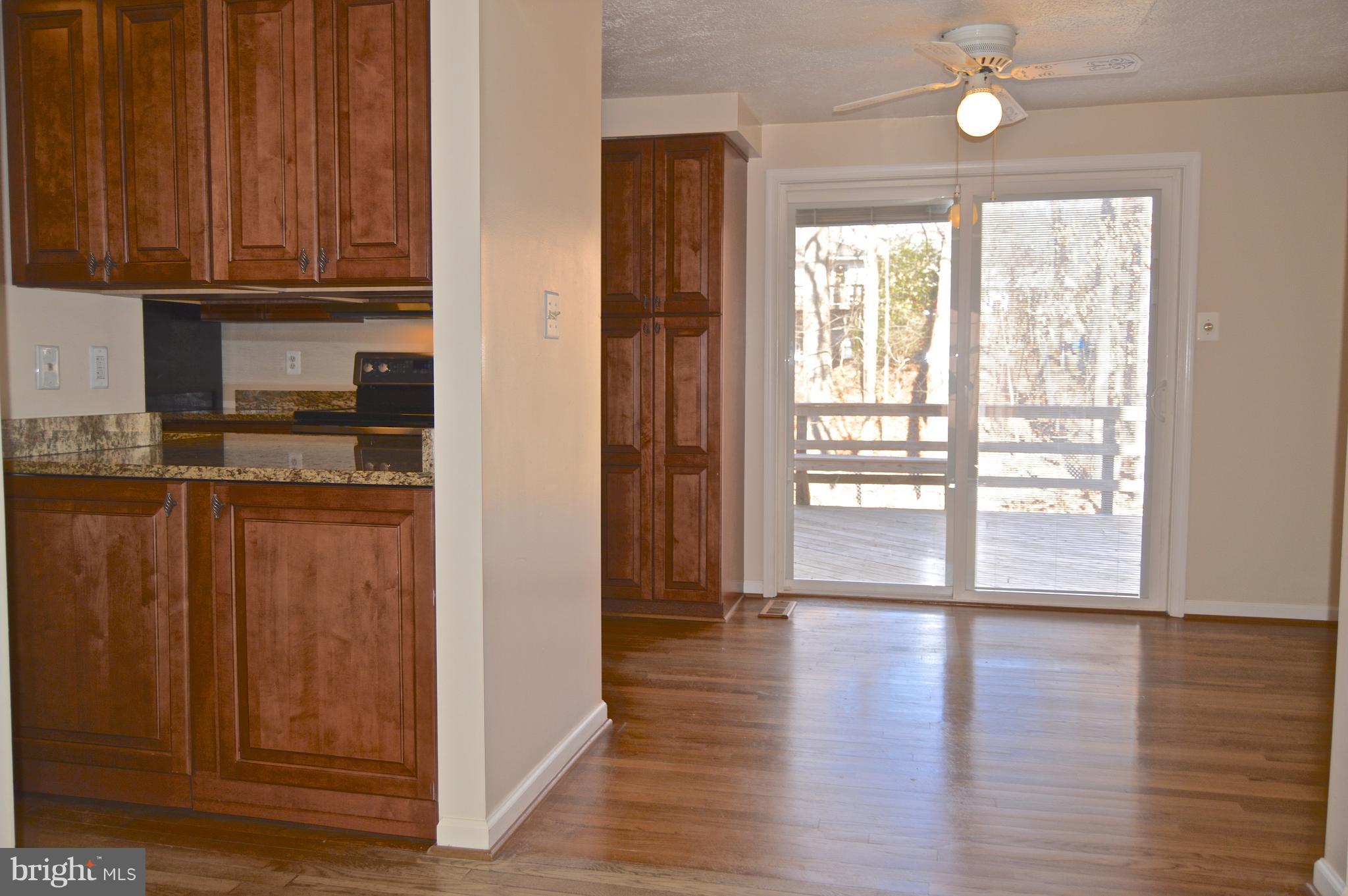 5751 Heming Avenue Springfield, VA 22151 - Photo 8 of 22 Eat-in area w/ access to the deck & back yard
