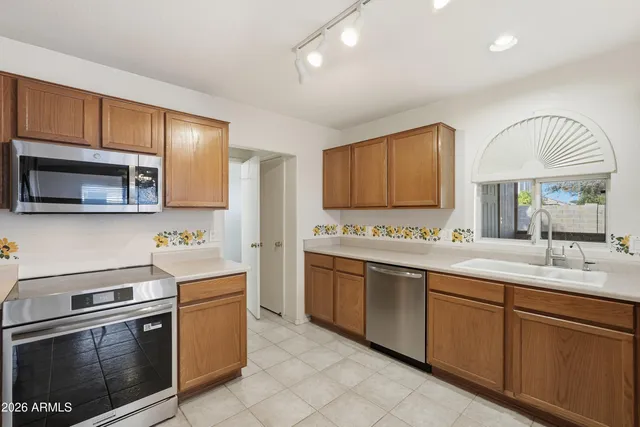 $475,000 | 2546 East Camellia Drive, Gilbert, AZ 85296