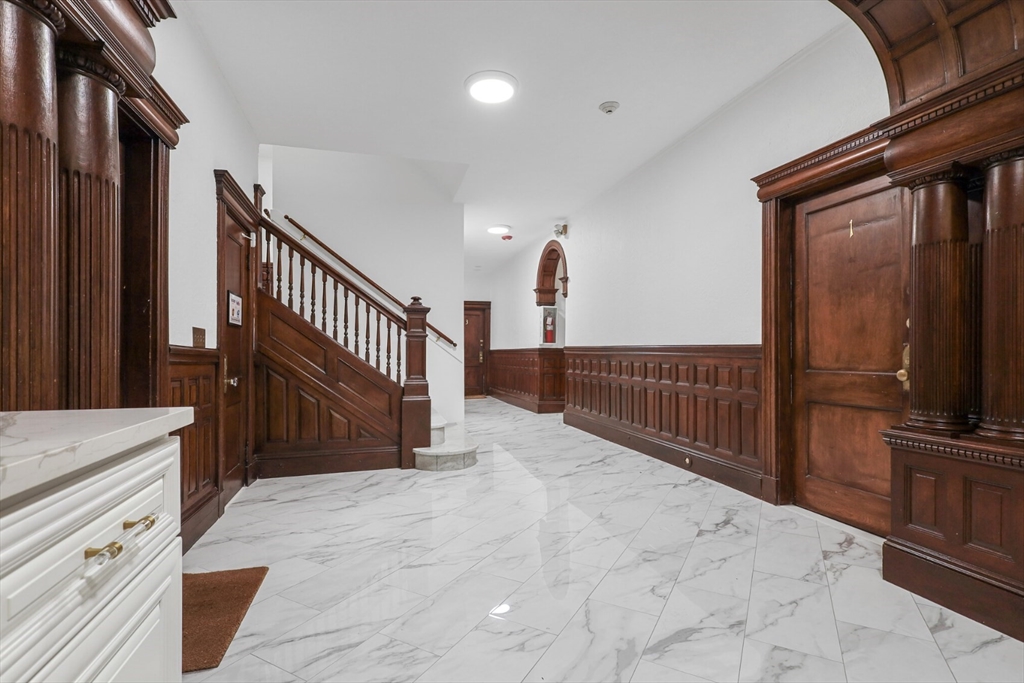 25 Peterborough Street, Unit 32 Boston, MA 02215 - Photo 12 of 13