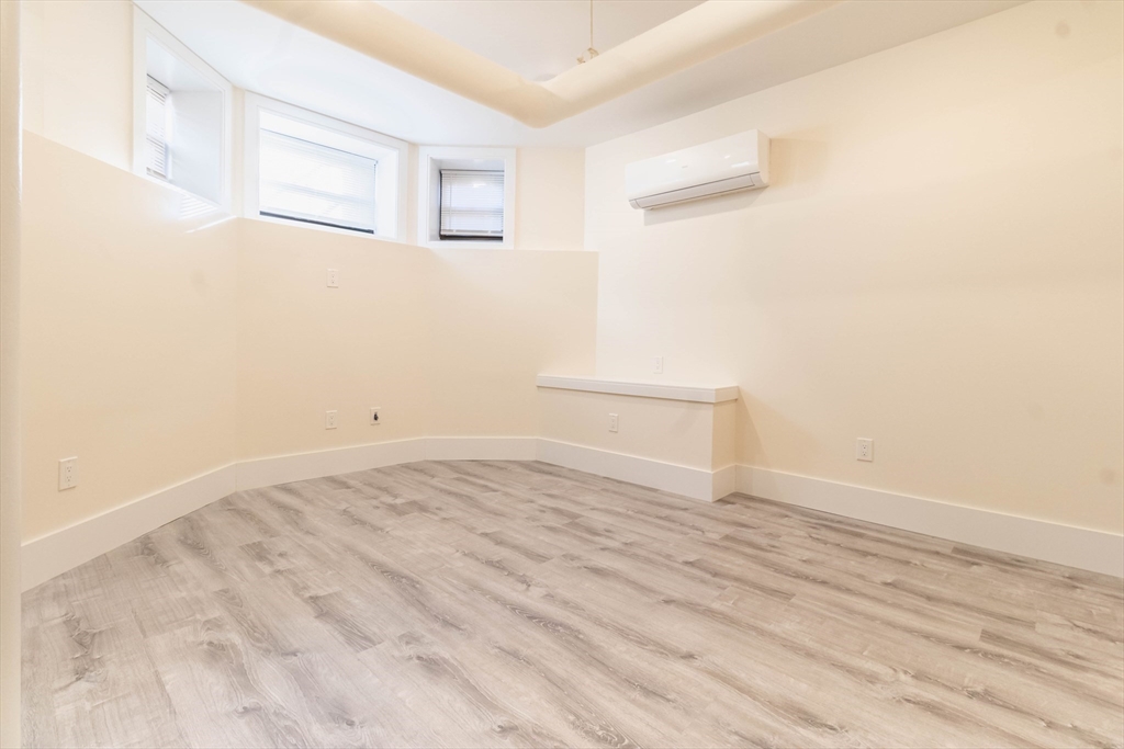25 Peterborough Street, Unit 32 Boston, MA 02215 - Photo 4 of 13