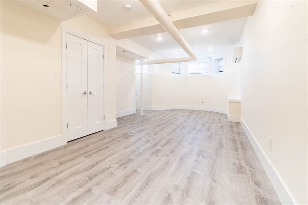 25 Peterborough Street, Unit 32 Boston, MA 02215 - Photo 5 of 13