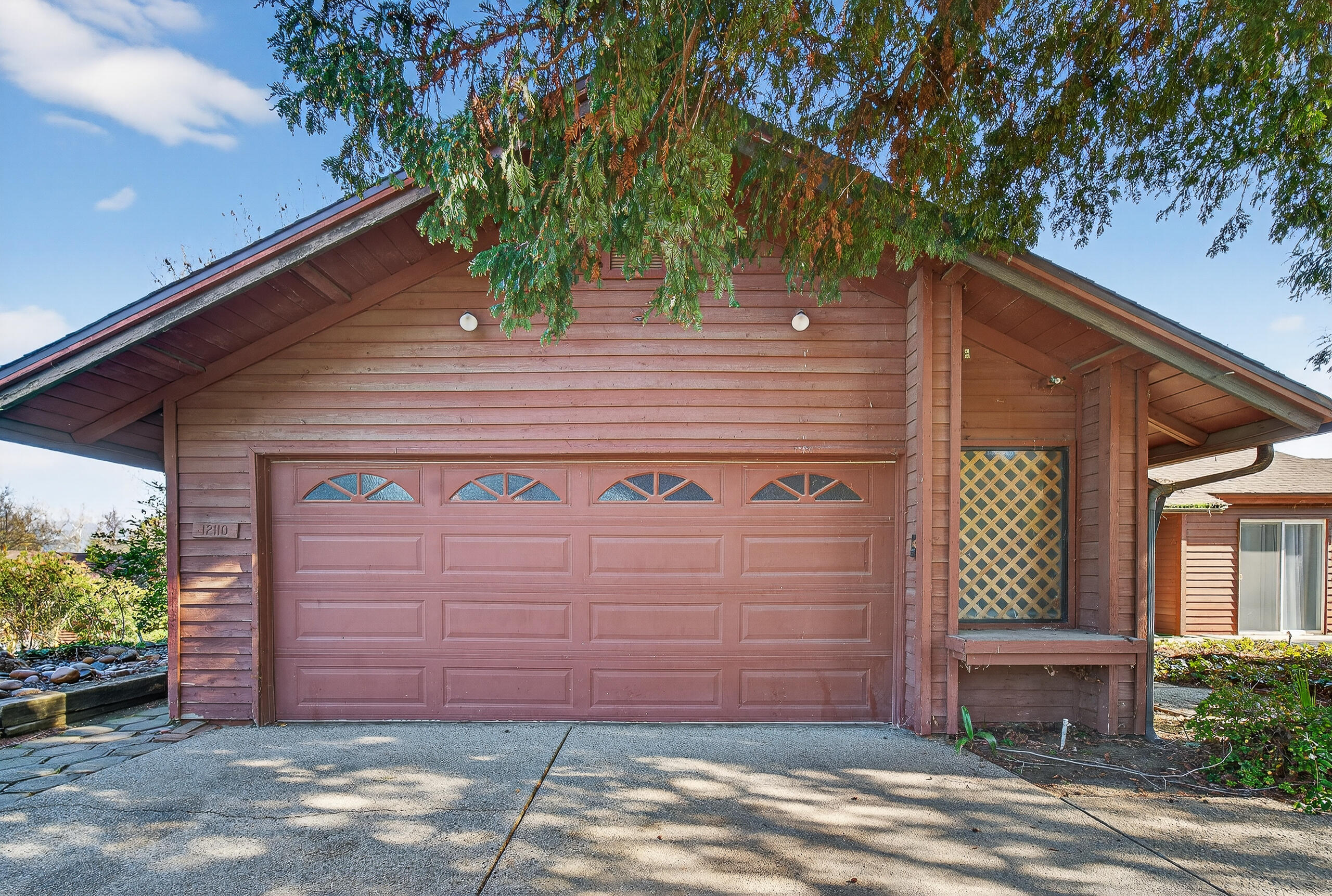 12110 Backdrop Court Bakersfield, CA 93306 - Photo 2 of 39