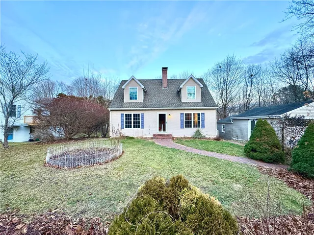 $525,000 | 9 Perkins Avenue, Westerly, RI 02891