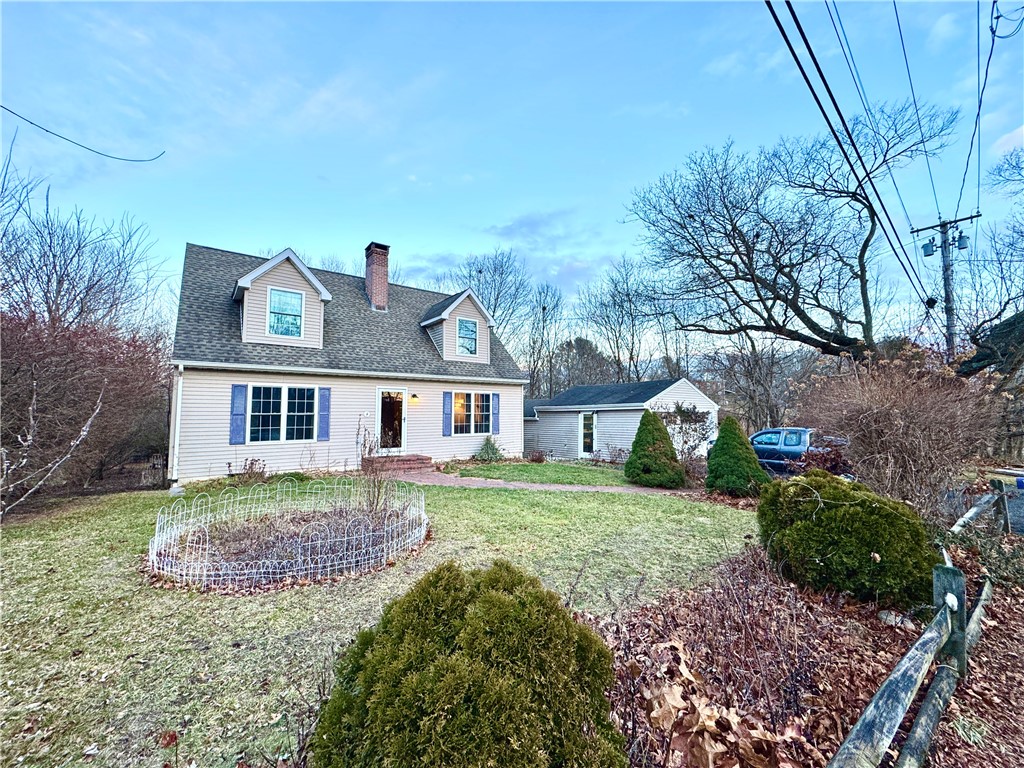 9 Perkins Avenue Westerly, RI 02891 - Photo 2 of 38