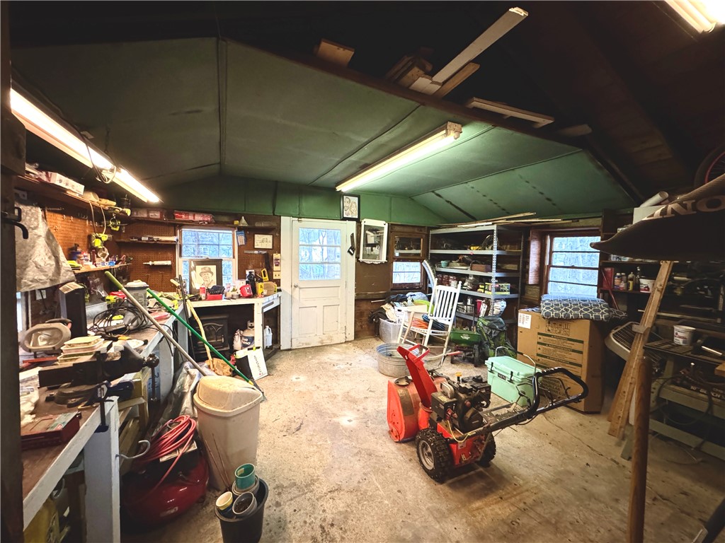 9 Perkins Avenue Westerly, RI 02891 - Photo 33 of 38