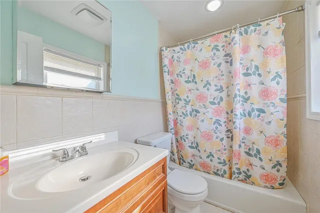 $899,000 | 3204 Glennon Place | Throgs Neck