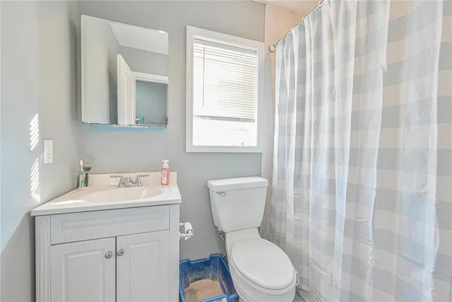 $899,000 | 3204 Glennon Place | Throgs Neck