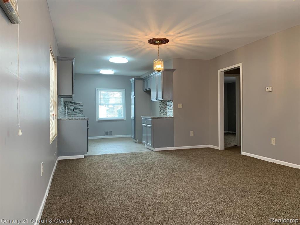 7038 Middlepointe Street Dearborn, MI 48126 - Photo 4 of 25