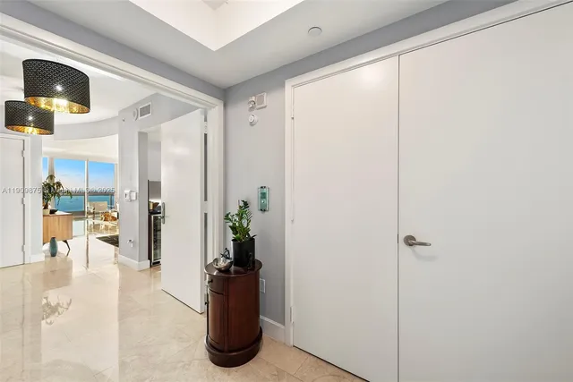 $8,600 | 1331 Brickell Bay Drive, Unit 2203, Miami, FL 33131