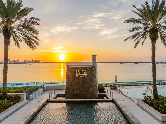 $8,600 | 1331 Brickell Bay Drive, Unit 2203, Miami, FL 33131