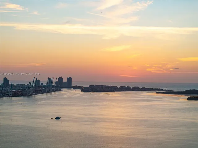 $8,600 | 1331 Brickell Bay Drive, Unit 2203, Miami, FL 33131