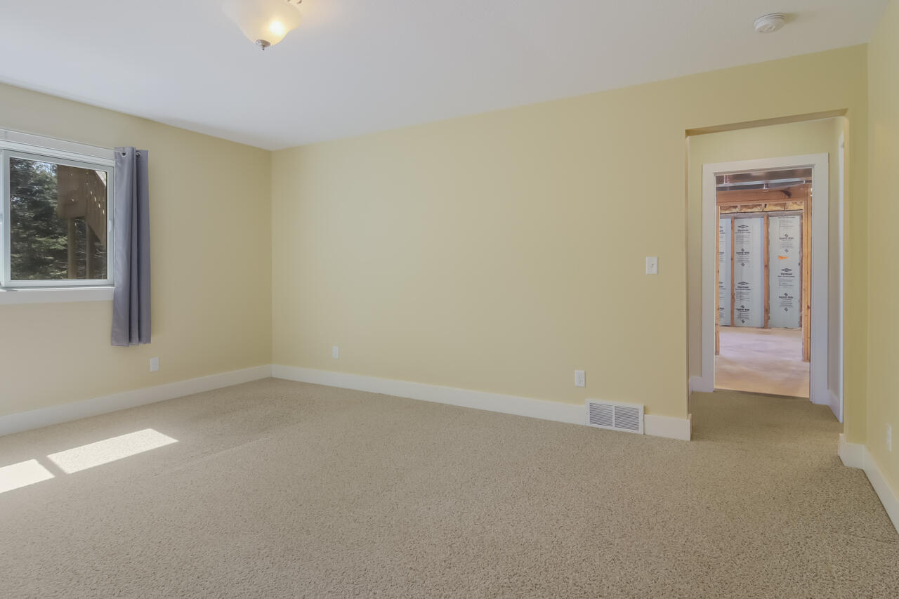 9583 Moon Ridge Road Onekama, MI 49675 - Photo 41 of 73 40-Scene-40