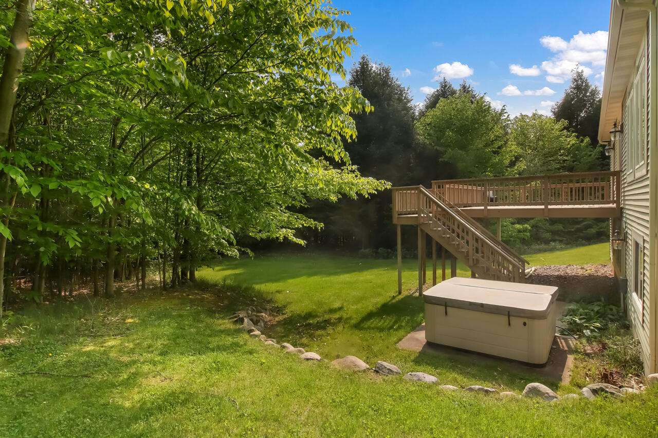 9583 Moon Ridge Road Onekama, MI 49675 - Photo 65 of 73 64-Scene-67