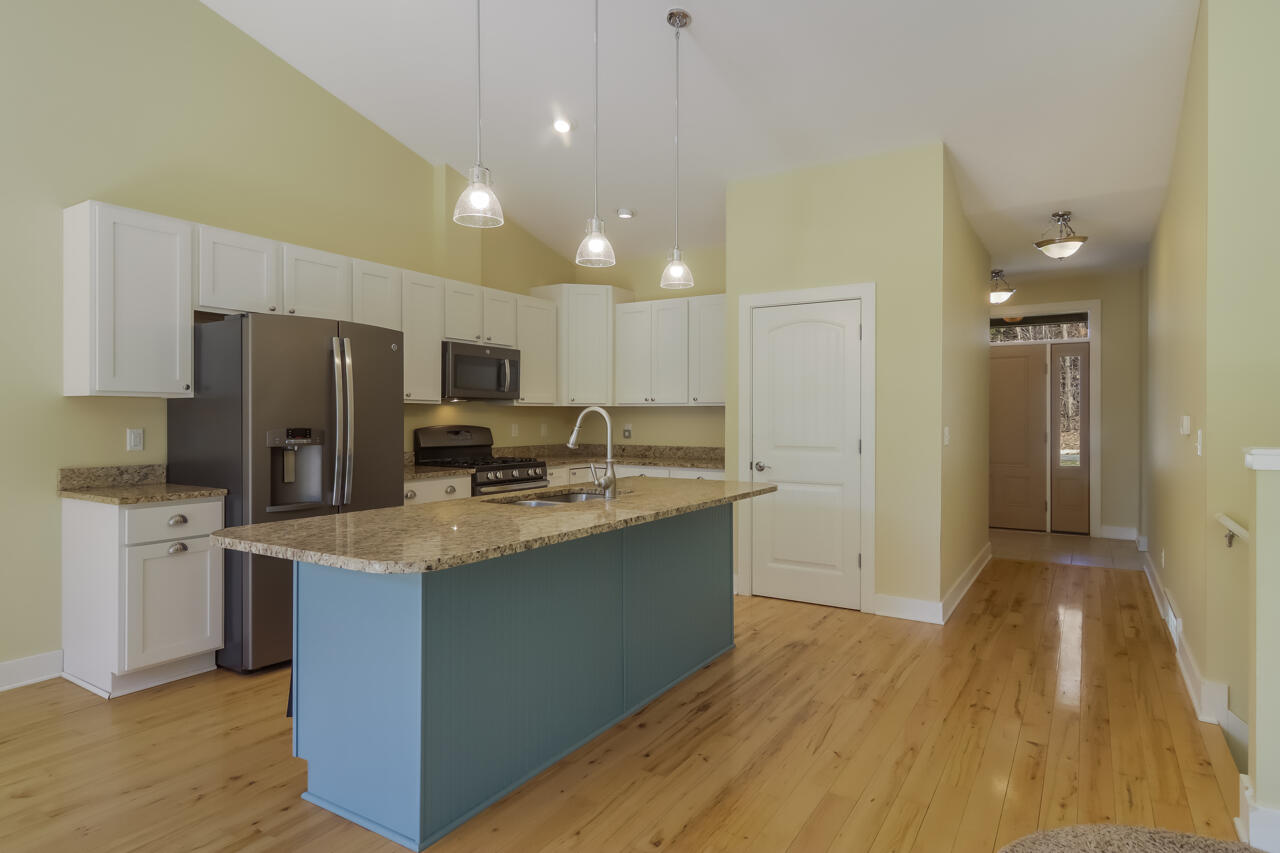 9583 Moon Ridge Road Onekama, MI 49675 - Photo 10 of 73 21-Scene-21