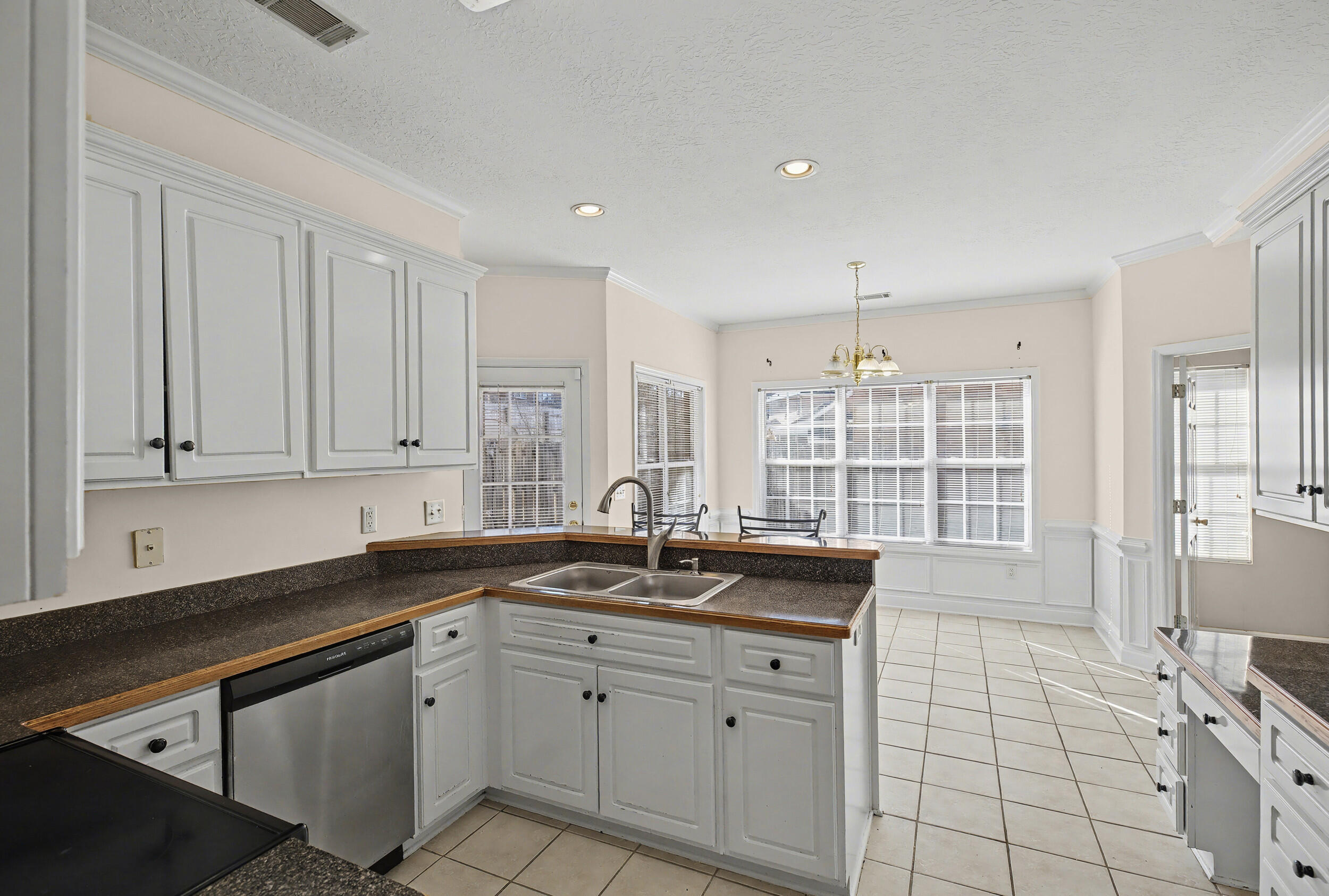 1123 Hampstead Place Martinez, GA 30907 - Photo 17 of 47 2026-01-17_1123_hampstead_pl-srm-16