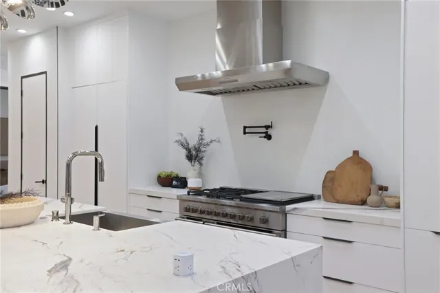 $2,950,000 | 5407 VÃa Del Valle, Torrance, CA 90505