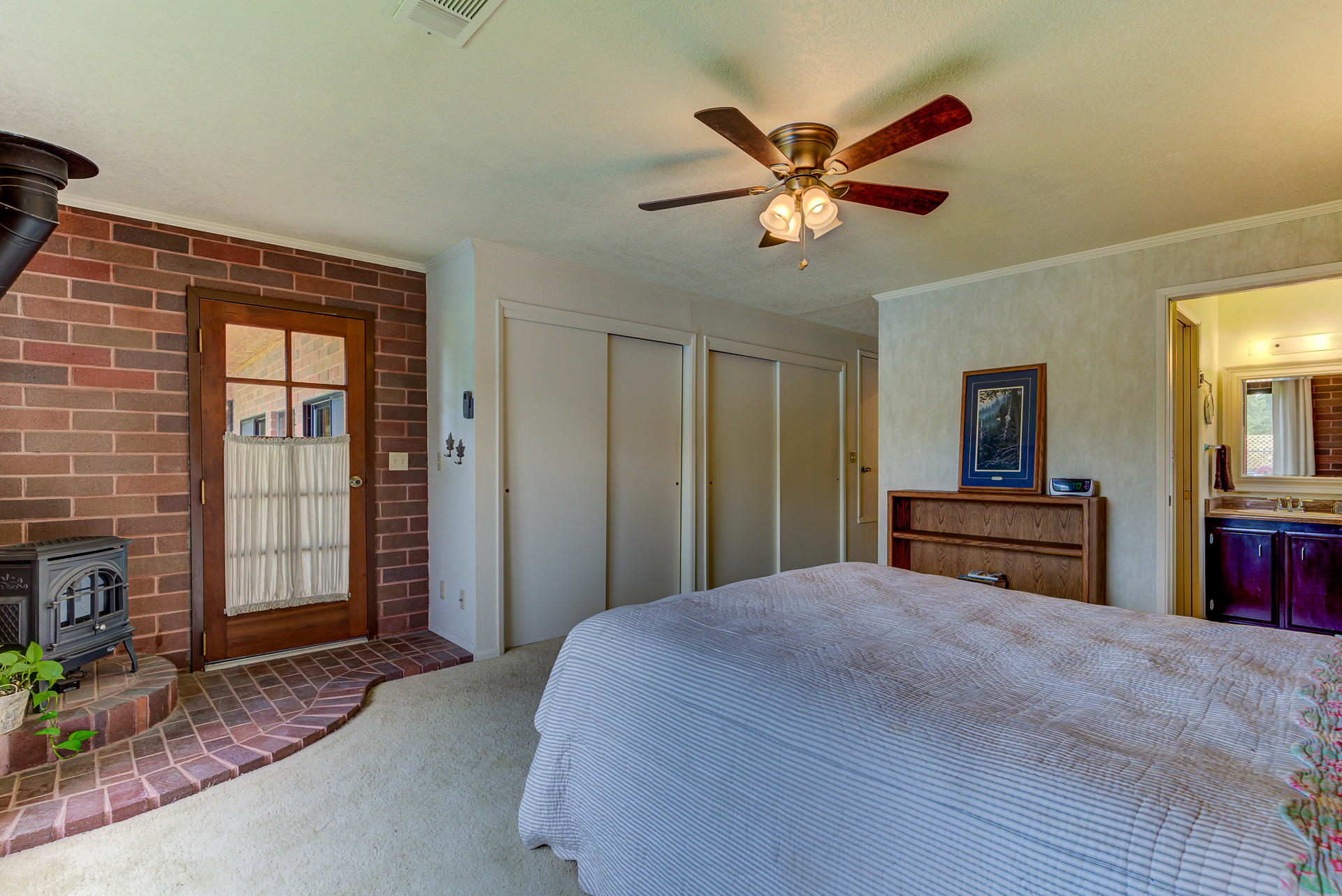 8609 Maynard Road Palo Cedro, CA 96073 - Photo 30 of 71 8609MaynardRoadInt_009