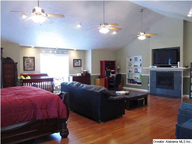 1549 Beck Road Eastaboga, AL 36260 - Photo 10 of 32