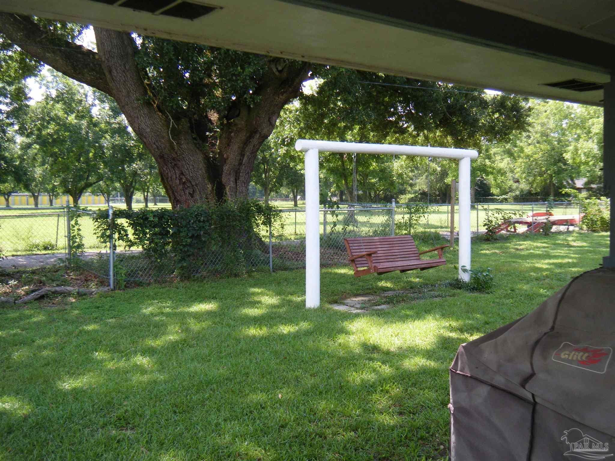 4324 Grant Street Milton, FL 32571 - Photo 3 of 28