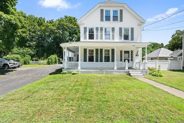 $2,950 | 20 Stark Avenue, Dover, NH 03820