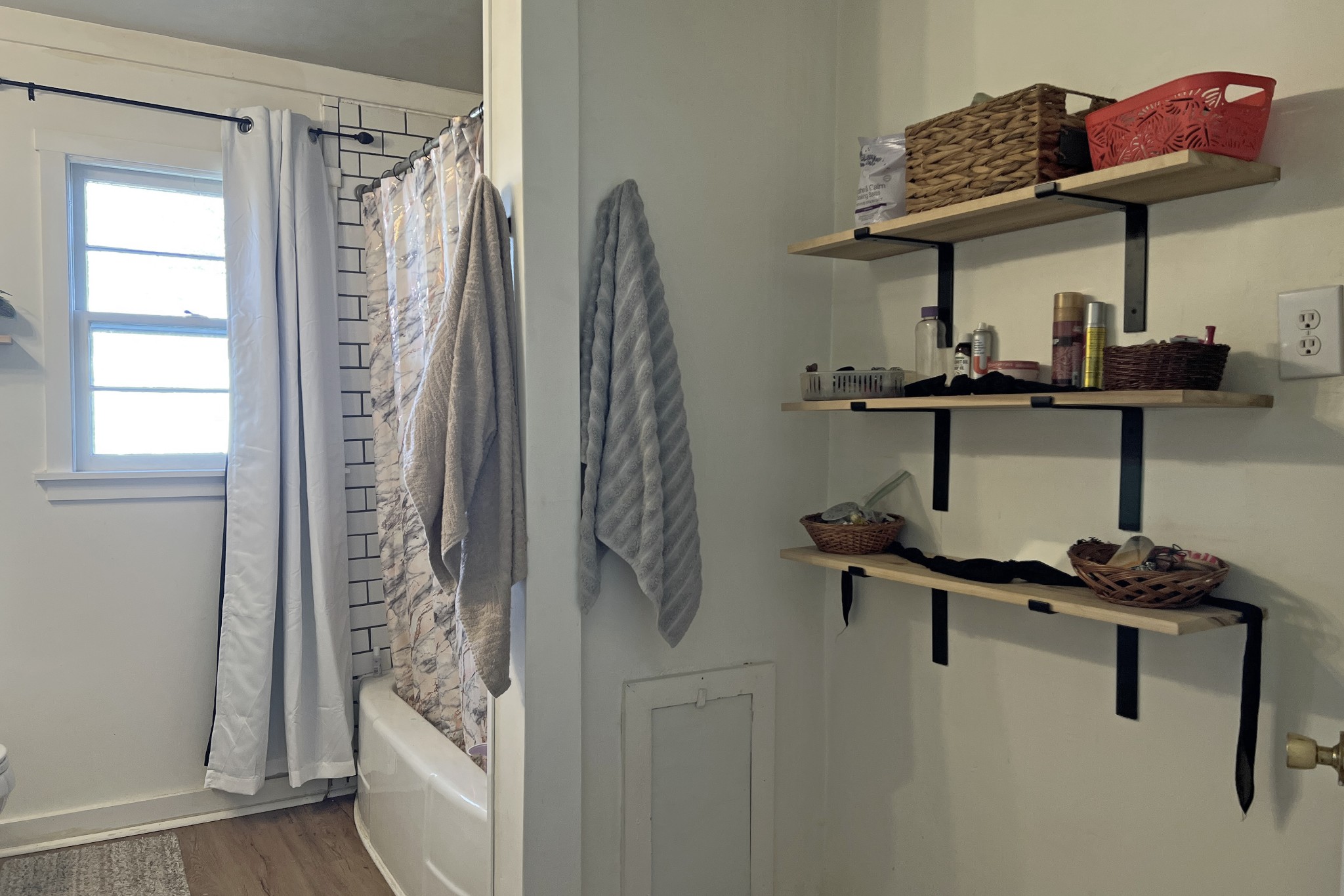 208 Morgantown Road Franklin, KY 42134 - Photo 15 of 18 a kitchen with stainless steel appliances cabinets and a table