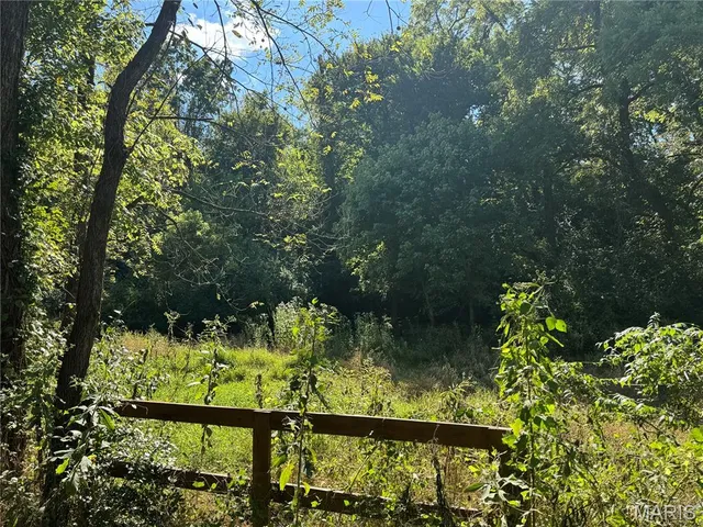 $199,900 | 375 Griffith Lane, Chesterfield, MO 63005