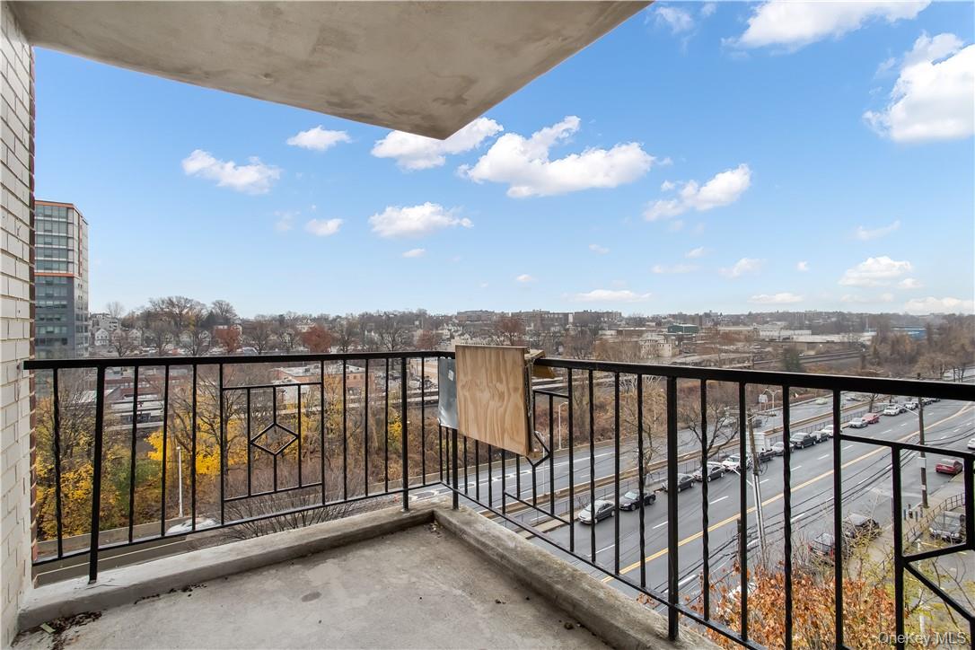 411 Bronx River Road, Unit 7F Yonkers, NY 10704 - Photo 15 of 23 a view of city from balcony