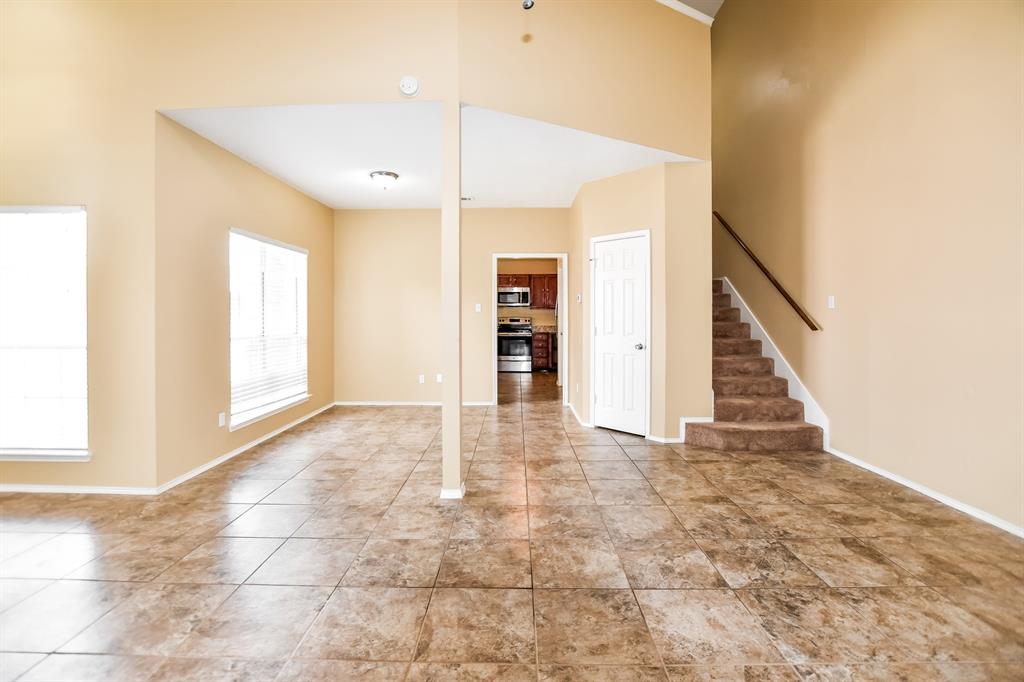 2425 Ithaca Drive Mesquite, TX 75181 - Photo 4 of 17